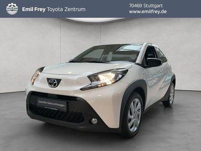 Gebraucht Toyota Aygo X X-play 72 PS (52 kW) 2023 Schneeweiß SUV