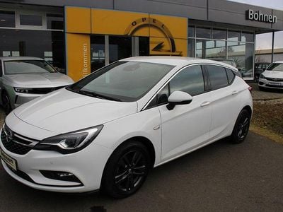 Gebraucht Opel Astra Dynamic 150 PS (110 kW) 2019 Weiß Limousine