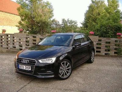 Gebraucht Audi A3 Ambiente 105 PS (77 kW) 2013 Phantomschwarz perleffekt Kleinwagen