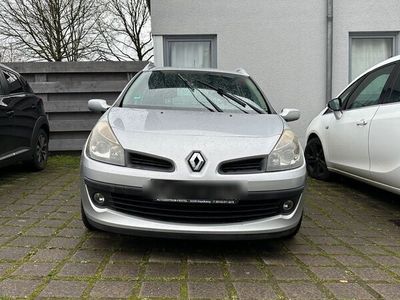 gebraucht Renault Clio GrandTour Dynamique 1.2 16V TCE Dynamique