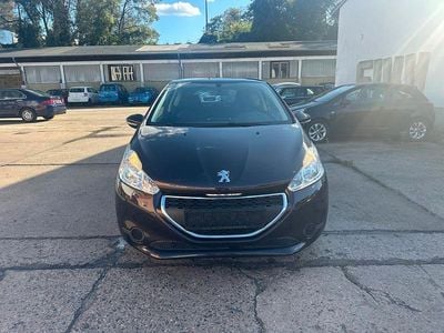 Gebraucht Peugeot 208 68 PS (50 kW) 2012 Braun Kleinwagen