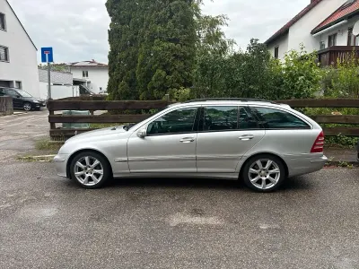 Gebraucht Mercedes C240 Avantgarde 170 PS (125 kW) 2003 Silber Kombi
