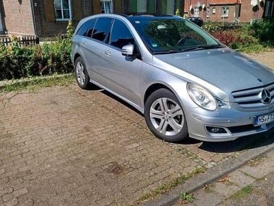 Mercedes R320