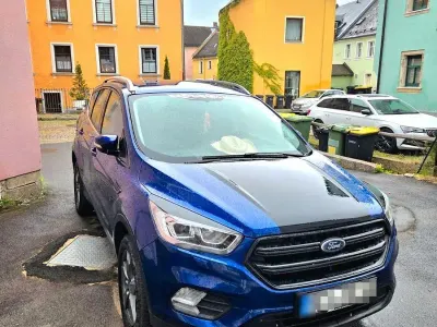 Gebraucht Ford Kuga Cool & Connect 150 PS (110 kW) 2018 Blau SUV