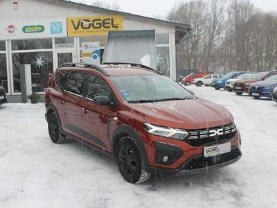 Terrakottabraun Gebraucht 2023 Dacia Jogger Extreme Van / Kleinbus | 19.200 € (Fairer Preis)