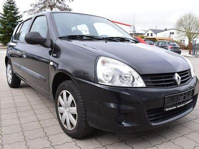 Second-hand Renault Clio II Campus 75 CP (55 kW) 2012 Negru Berlinǎ