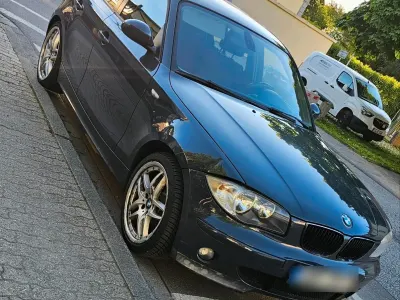 Gebraucht BMW 118 122 PS (89 kW) 2006 Blau Kleinwagen