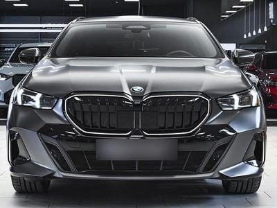 Gebraucht BMW 520 M Sport 197 PS (144 kW) 2024 Grau Limousine
