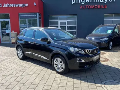Gebraucht Peugeot 3008 Active 131 PS (96 kW) 2016 Lackierung schwarz perla nera SUV