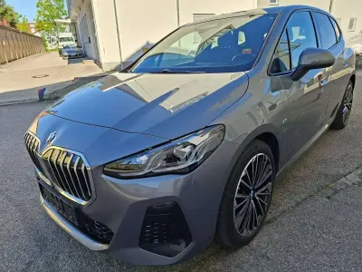 Gebraucht BMW 218 Active Tourer M Sport 136 PS (100 kW) 2024 Grau Van / Kleinbus