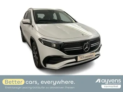 Używany Mercedes EQA250 AMG line 139 kW (190 KM) 2022 Biały SUV