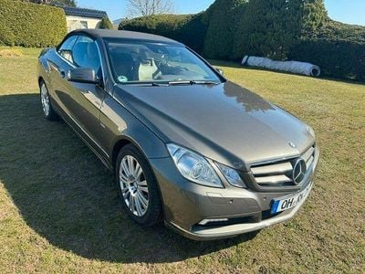 Second-hand Mercedes E250 Avantgarde 204 CP (150 kW) 2010 Bej Cabrio