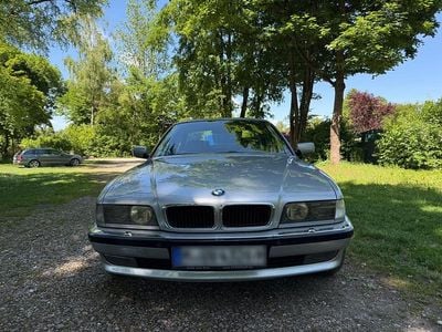 Gebraucht BMW 740 286 PS (210 kW) 1994 Silber Limousine
