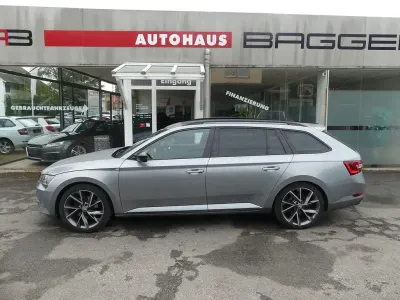 Gebraucht Skoda Superb SportLine 190 PS (139 kW) 2017 Grau Kombi