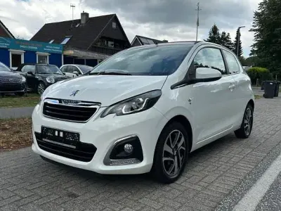 Gebraucht Peugeot 108 Active 69 PS (50 kW) 2015 Weiß Kleinwagen