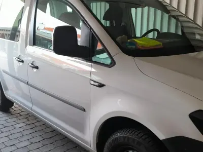 Gebraucht VW Caddy 81 PS (59 kW) 2017 Weiß Van / Kleinbus