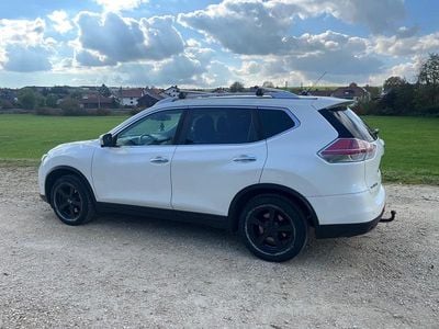 Gebraucht Nissan X-Trail 130 PS (95 kW) 2016 Weiß SUV