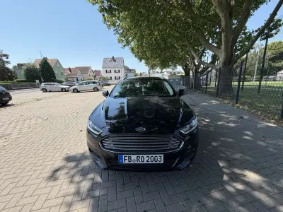 Gebraucht Ford Mondeo Trend 150 PS (110 kW) 2018 Schwarz Kombi