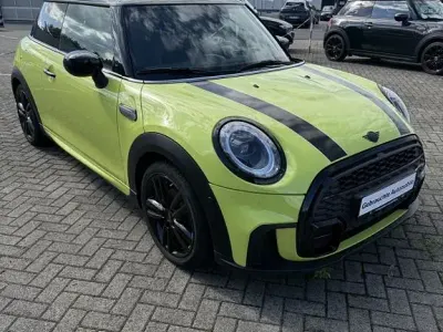 Gebraucht Mini John Cooper Works 136 PS (100 kW) 2023 Gelb Kleinwagen
