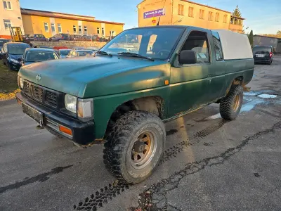Gebraucht Nissan King 83 PS (61 kW) 1996 Grün Pickup