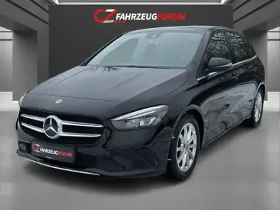 Gebraucht Mercedes B180 136 PS (100 kW) 2019 Schwarz Van / Kleinbus