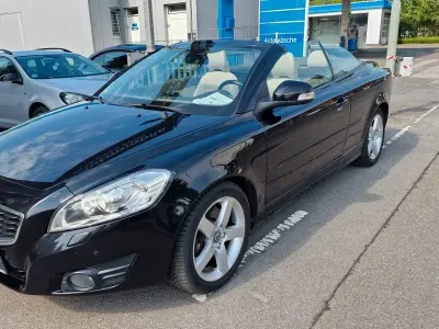 Gebraucht Volvo C70 Summum 150 PS (110 kW) 2010 Black sapphire Cabrio