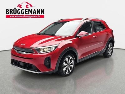 Rot Gebraucht 2022 Kia Stonic Vision SUV | 14.990 € (Guter Preis)