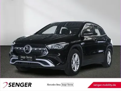 Second-hand Mercedes GLA200 163 CP (119 kW) 2024 Negru SUV
