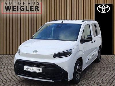 Neu Toyota Proace Verso City 100 kW (136 PS) 2025 Icy white Kombi