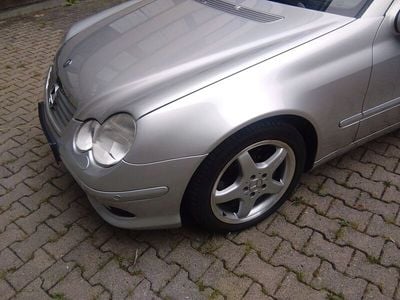 Mercedes 230