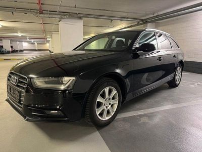 Gebraucht Audi A4 Attraction 143 PS (105 kW) 2012 Schwarz Kombi
