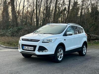 Gebraucht Ford Kuga 120 PS (88 kW) 2016 Weiß SUV