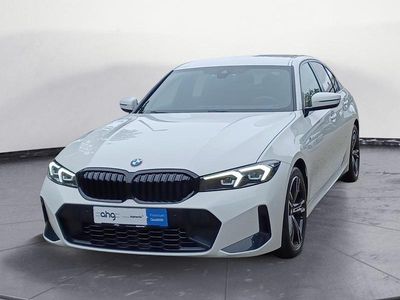 Weiß Gebraucht 2024 BMW 318 M Sport Limousine | 35.320 € (Fairer Preis)