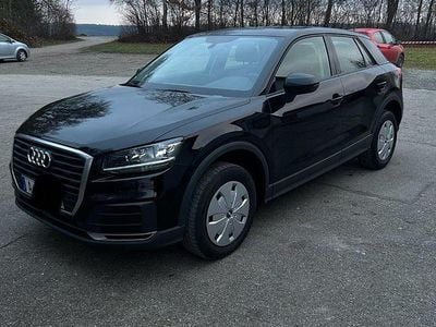 Gebraucht Audi Q2 Design 150 PS (110 kW) 2017 Schwarz SUV