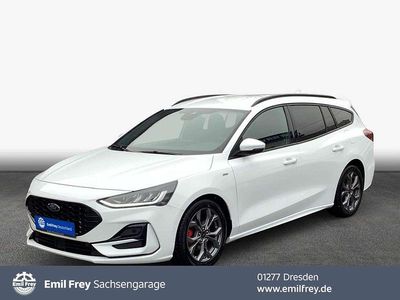 Weiß Gebraucht 2022 Ford Focus ST-Line Kombi | 17.340 € (Fairer Preis)