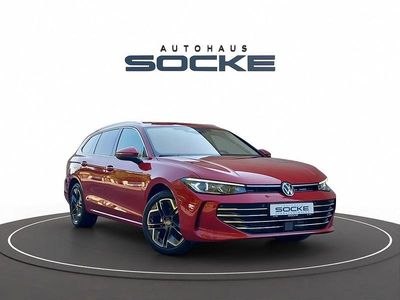 Gebraucht VW Passat Elegance 150 PS (110 kW) 2024 Rot Kombi