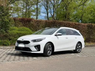 Gebraucht Kia Ceed Sportswagon Platinum 141 PS (103 kW) 2020 Weiß Kombi
