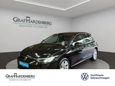 Gebraucht VW Golf VIII Life 150 PS (110 kW) 2021 Schwarz Limousine