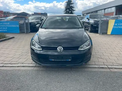 Gebraucht VW Golf VII Comfortline 110 PS (80 kW) 2016 Schwarz Limousine