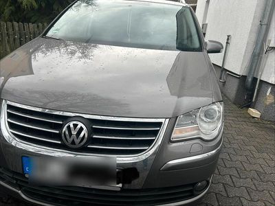 Grau Gebraucht 2007 VW Touran Van / Kleinbus | 2.350 € (Superpreis)