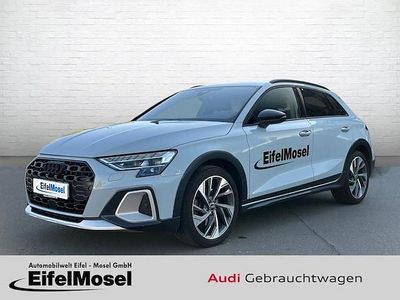 Grau Gebraucht 2024 Audi A3 Ambiente Limousine | 29.770 € (Superpreis)