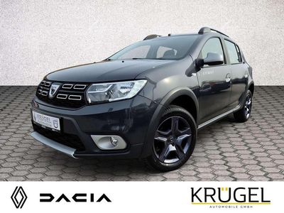 Usata Dacia Sandero Celebration 90 CV (66 kW) 2018 Grigio Utilitaria