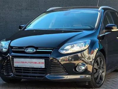 Gebraucht Ford Focus Titanium 116 PS (85 kW) 2011 Schwarz Limousine