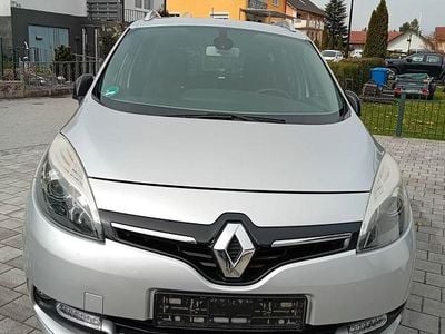 Usata Renault Grand Scénic III LIMITED 110 CV (80 kW) 2015 Argento Monovolume