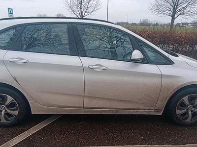 Gebraucht BMW 216 116 PS (85 kW) 2017 Weiß Kombi