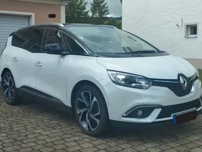 Gebraucht Renault Grand Scénic IV Intens 140 PS (102 kW) 2020 Weiß Van / Kleinbus