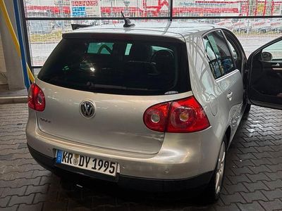 Gebraucht VW Golf VI 105 PS (77 kW) 2010 Grau Kleinwagen