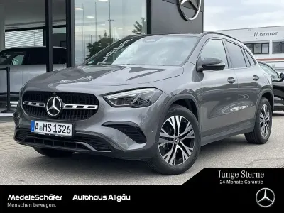 Gebraucht Mercedes GLA200 Progressive 163 PS (119 kW) 2026 Grau SUV