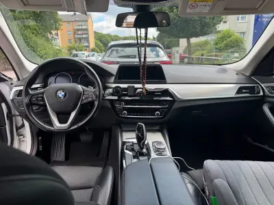 Gebraucht BMW 530 Performance 265 PS (194 kW) 2018 Weiß Limousine