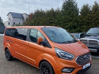 Gebraucht Ford Transit Custom 170 PS (125 kW) 2018 Orange Van / Kleinbus